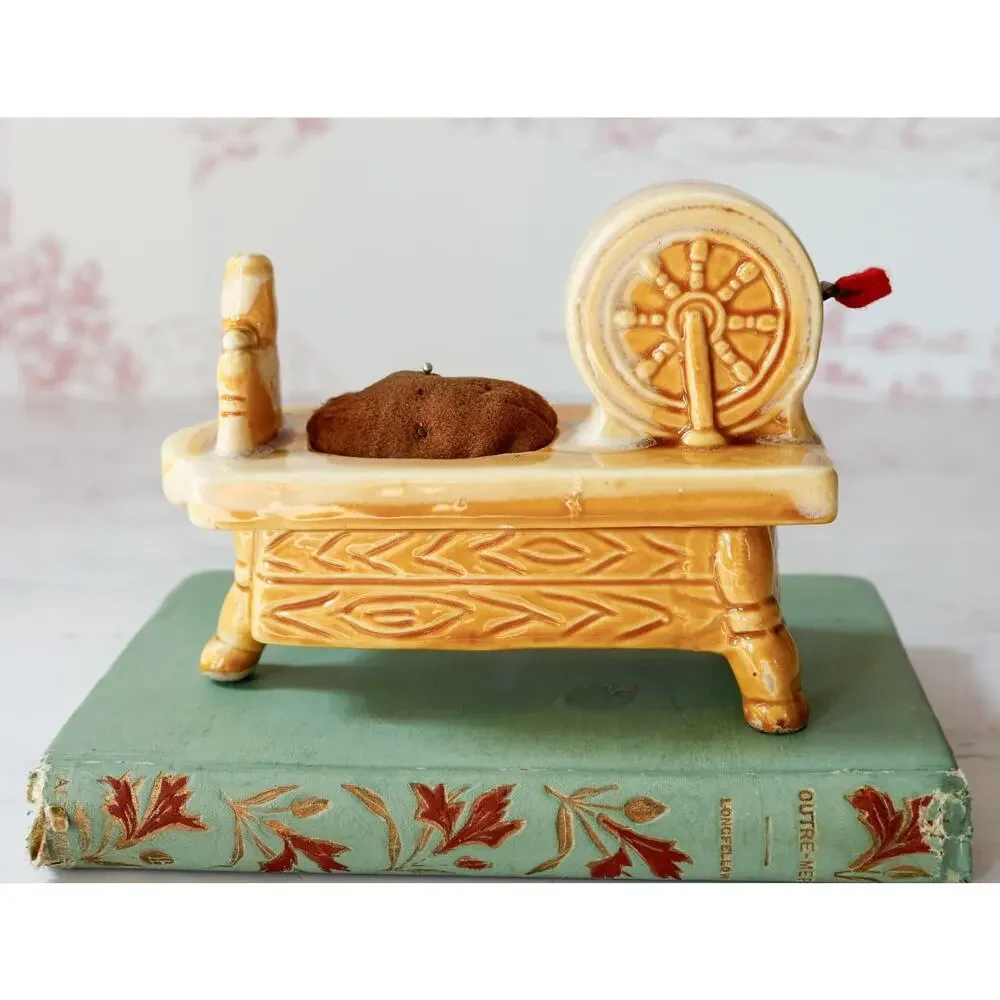 VTG Enesco Spinning Wheel Sewing Caddy Tape Measure Pincushion Farmhouse Cottage